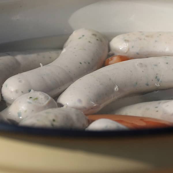 Eingefrorene Bratwurst auftauen